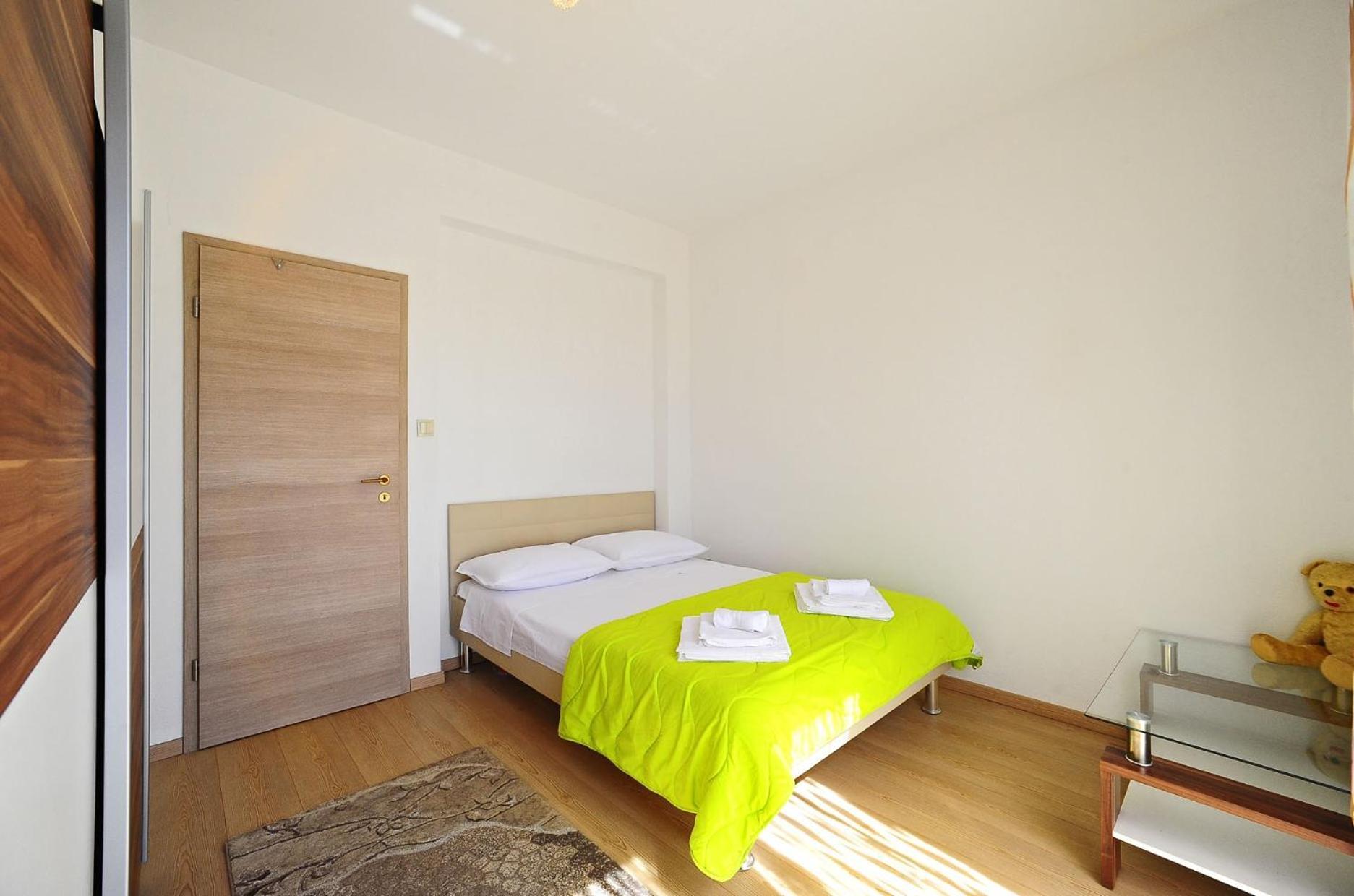 Apartments With A Parking Space Gornje Selo, Solta - 15545 Grohote 객실 사진