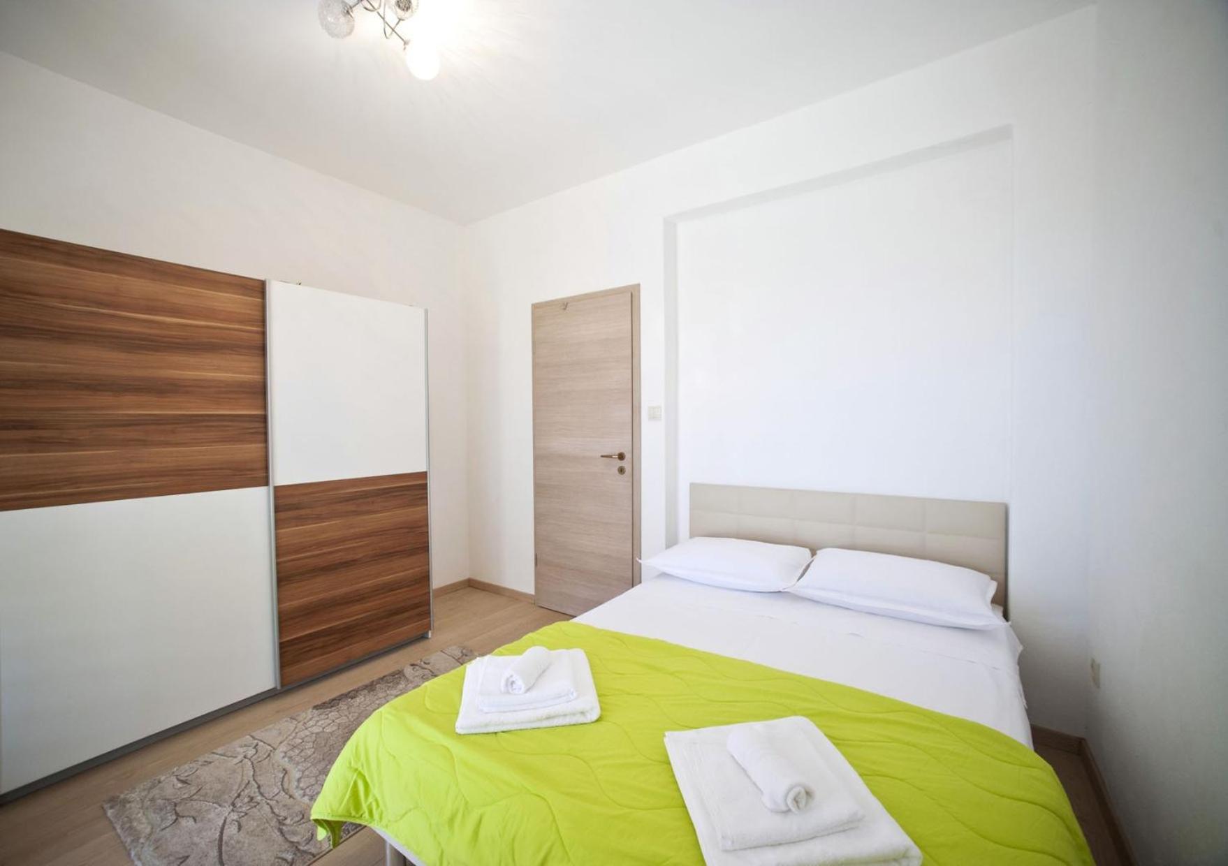 Apartments With A Parking Space Gornje Selo, Solta - 15545 Grohote 객실 사진